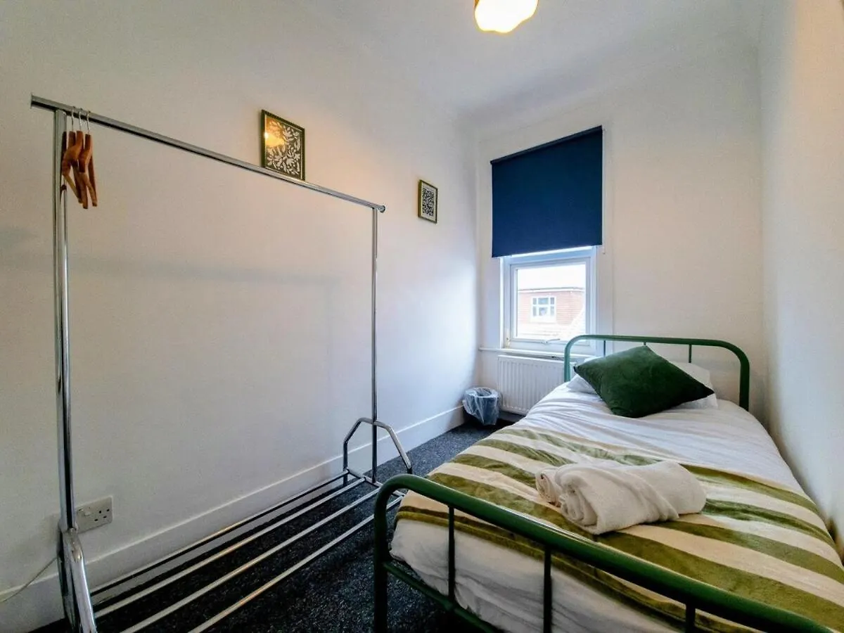 Furnished 4Br Home - Fast Wifi, Washer & Kitchen Brighton Storbritannien